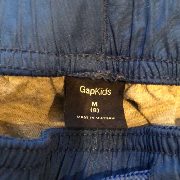 GAP!!! 2 Pairs Boys Athletic Nylon Pants Sz M (8) - Picture 7 of 7